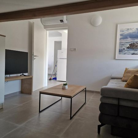 Apartmani Devcic Palit 외부 사진
